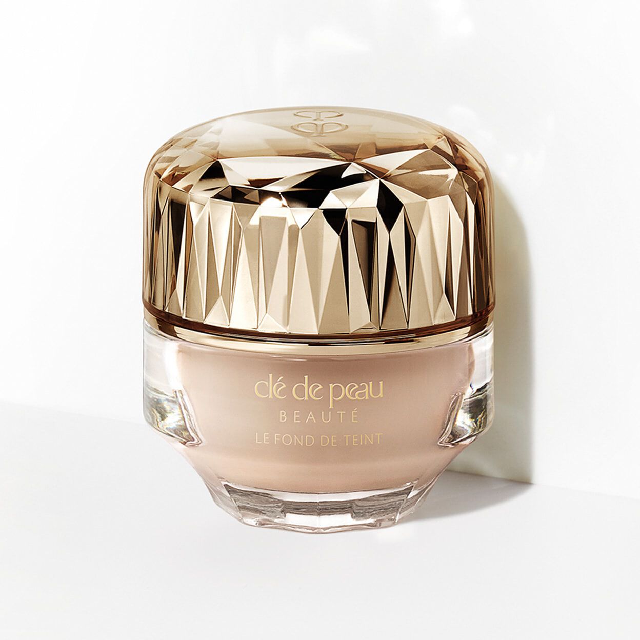 Clé de Peau Beauté The Foundation SPF 22 – Masters Beauty Store