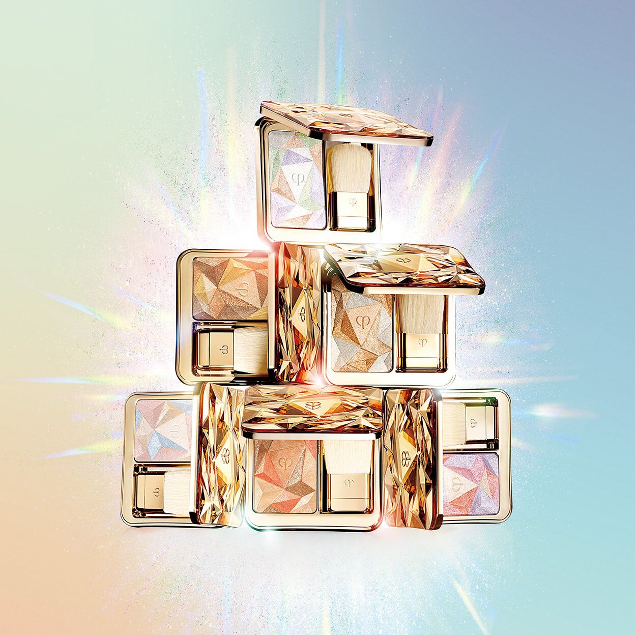 THE LUMINIZING FACE ENHANCER | Clé de Peau Beauté