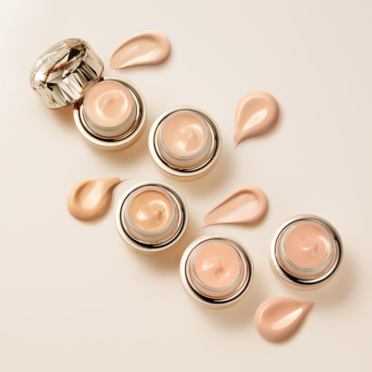 THE FOUNDATION | Clé de Peau Beauté